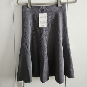 NWT MM Lafleur Madison 2.0 Skirt Size Small In Charcoal
